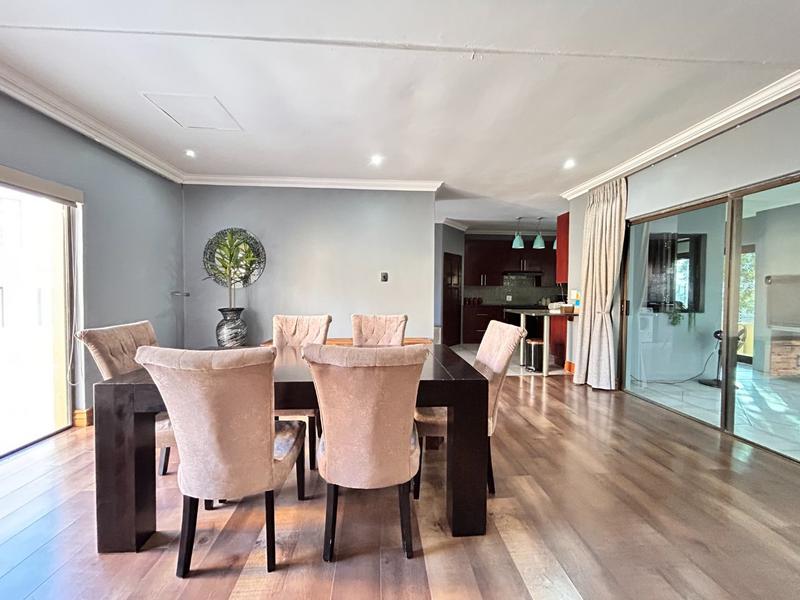 To Let 4 Bedroom Property for Rent in Xanadu North West
